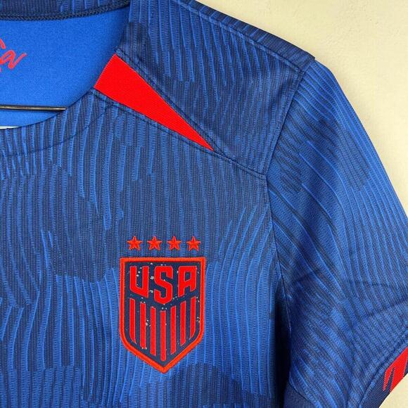 $95 Womens M Nike USWNT USA Soccer Jersey Blue 2023 DR4000-406 New - Picture 9 of 9